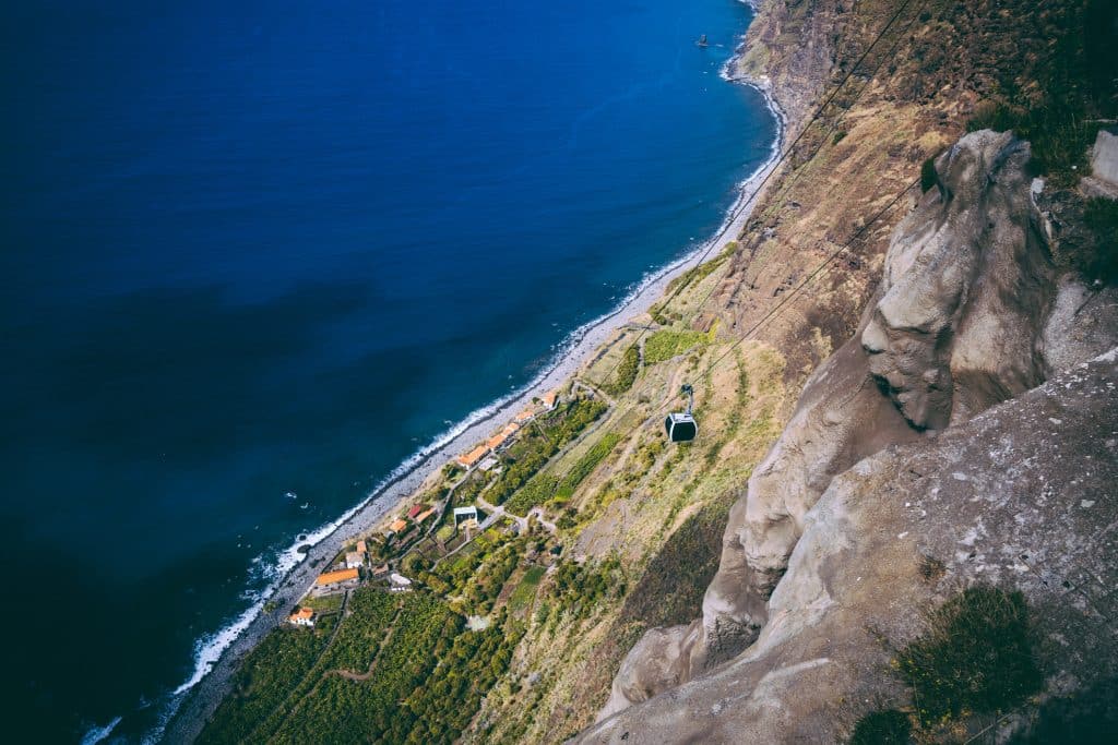 Achadas da Cruz – the cable car