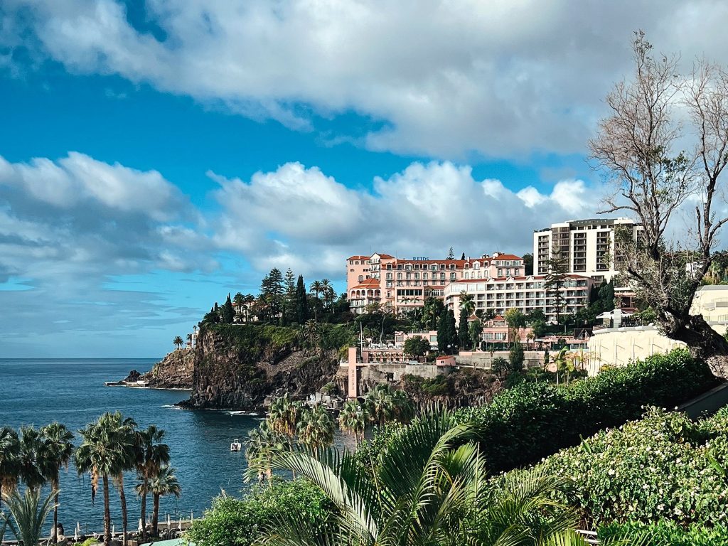 Hotels on the cliffs above the ocean in the western part of Funchal