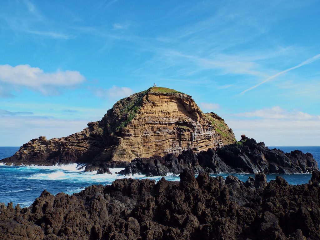 The Ilhéu Mole rock off the coast at Porto Moniz